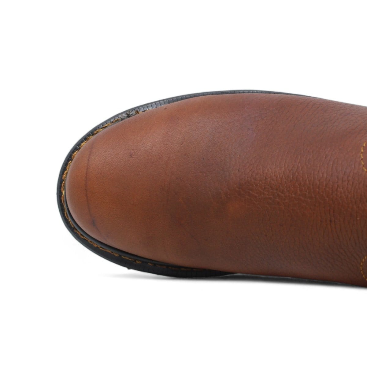 Men's round toe work boots with rubber sole in B23 brown oak by La Carreta toe view